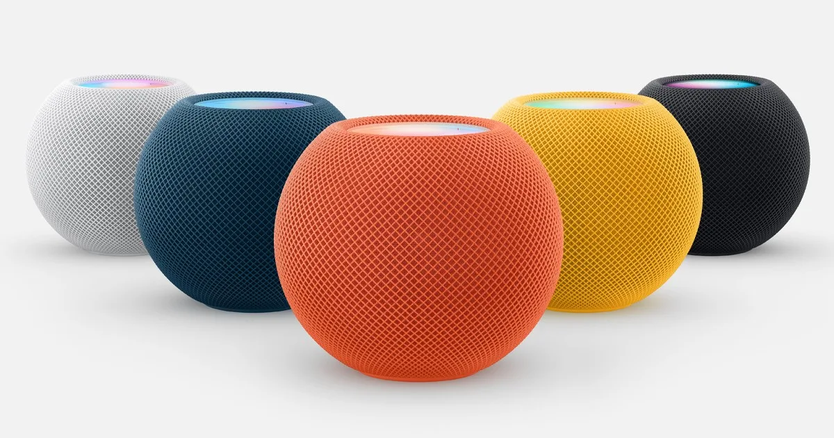 Apple HomePod mini akıllı hoparlörün beyaz, mavi, turuncu, sarı ve uzay grisi renk seçenekleri yan yana