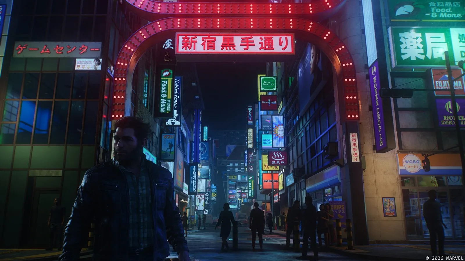 Marvel's Wolverine oyunundan Shinjuku'da neon tabelalarla aydınlanan gece sokağında yürüyen Logan'ın oyun içi görüntüsü