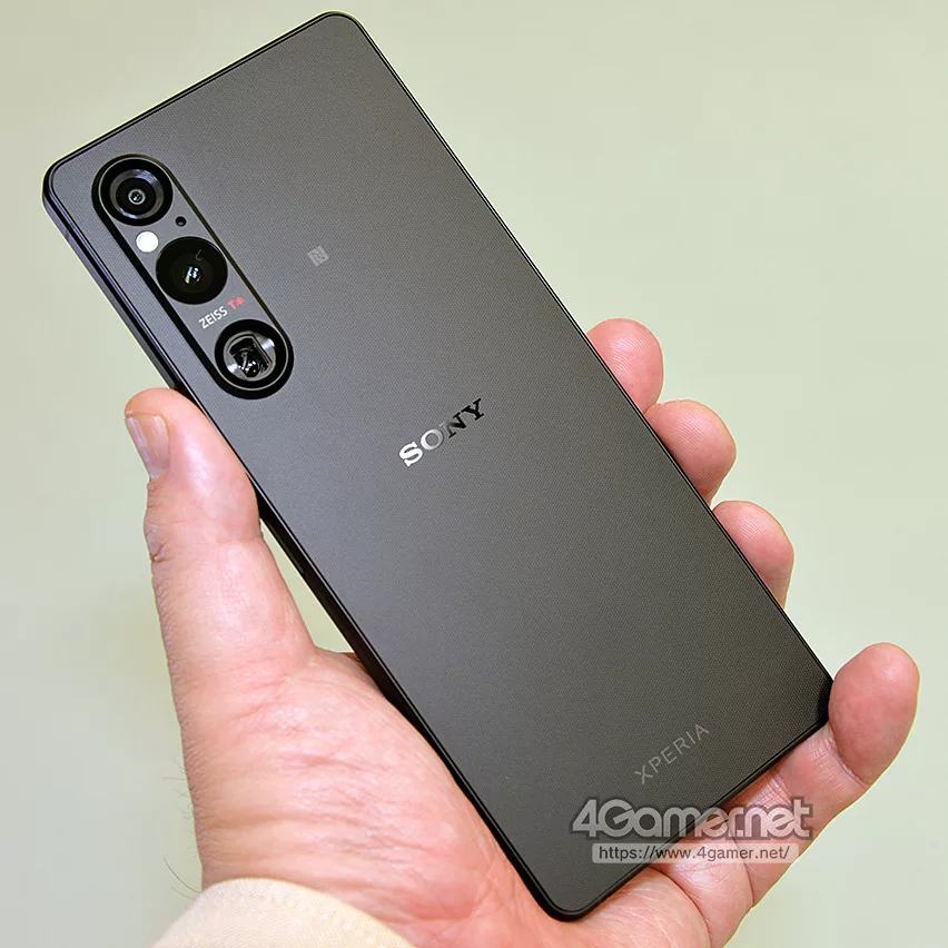 Xperia 1V Çözünürlük Hatası: Sony’nin Şok Eden Kararı