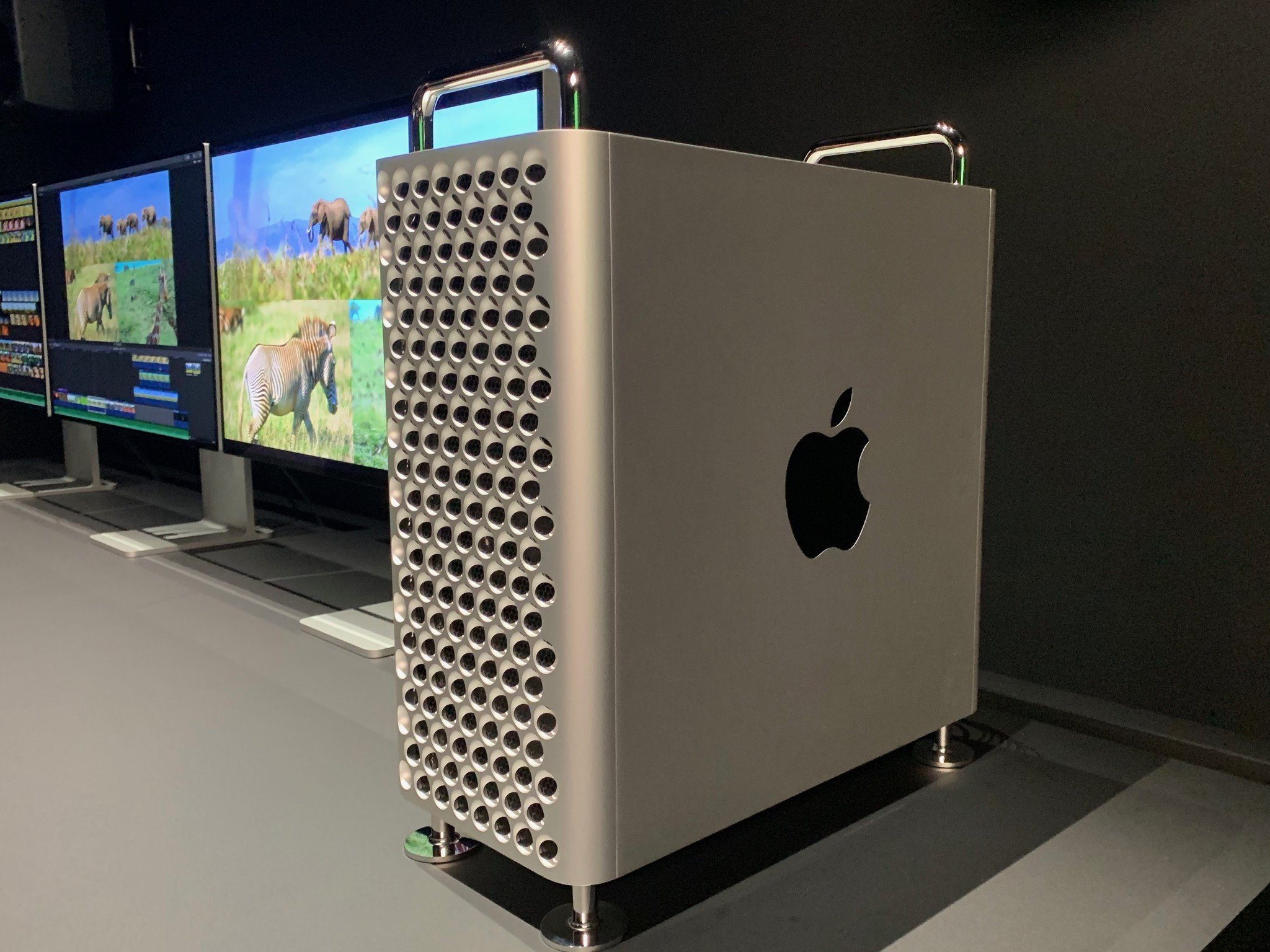 Mac Pro: Apple’ın En Güçlü İş İstasyonu Geliyor